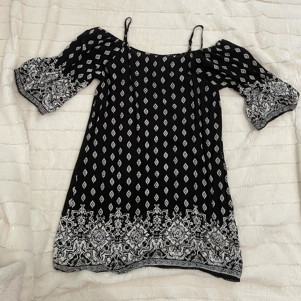 Dress - Picture 2 of 3